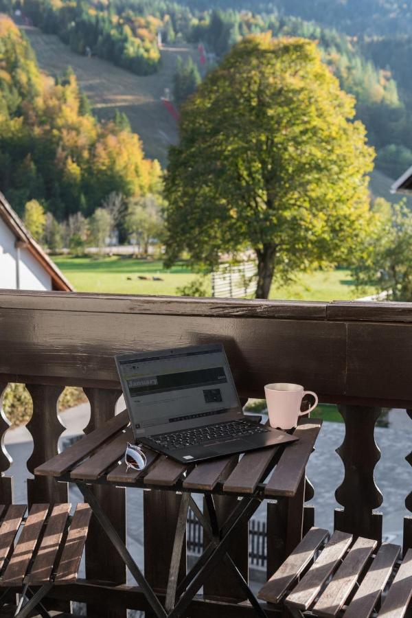 Hisa Miha Stunning Spacious House & Podkoren Kranjska Gora